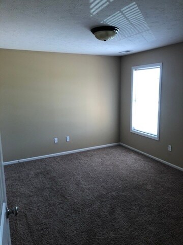 Building Photo - 210 Spring Creek