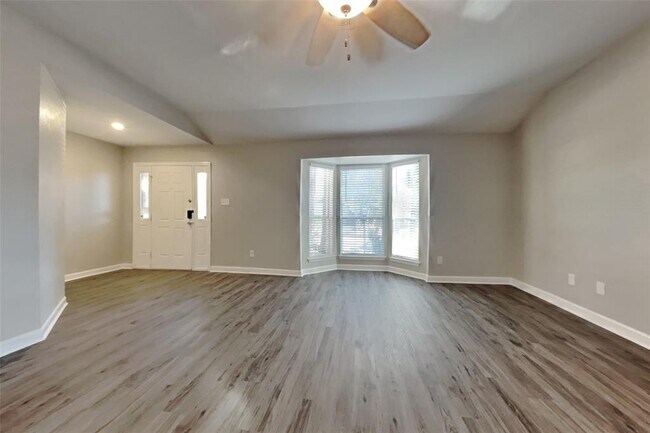 Foto del edificio - 48 N High Oaks Cir