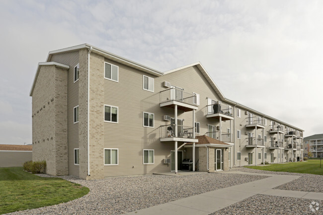 Building - Country Meadows Apartments