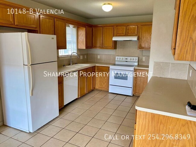 Building Photo - Cougar Ridge Duplex