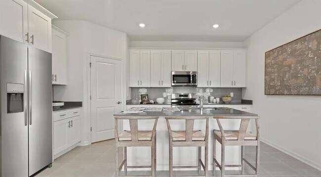 Building Photo - 4246 St Thomas Wy