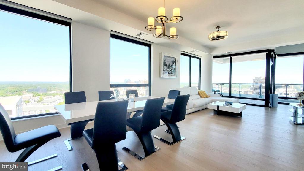 Foto principal - 1650 Silver Hill Dr