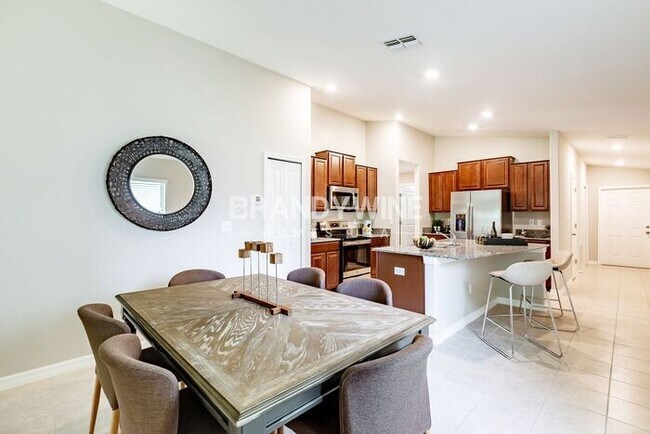 Building Photo - AVAILABLE NOW!! PINE GROVE LUXURY COMMUNIT...