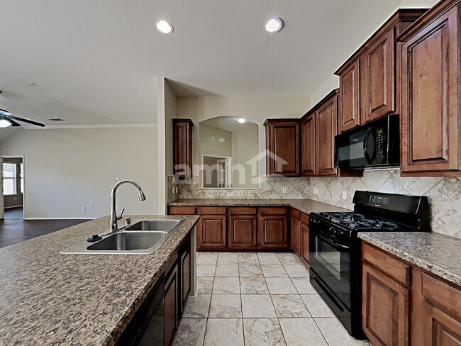 Foto del edificio - 803 Fireberry Dr