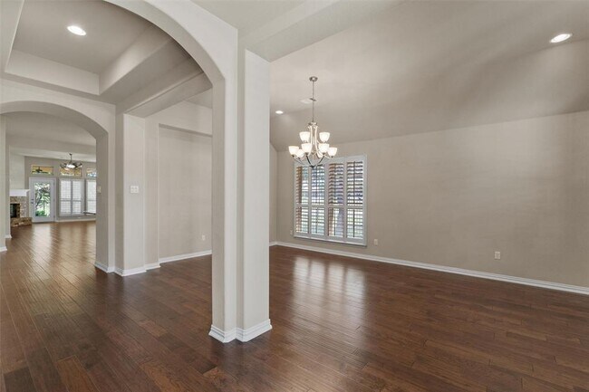 Building Photo - 7901 Arbor Knoll Ct