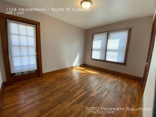 Building Photo - 4BD/2BA Duplex close to SEMO