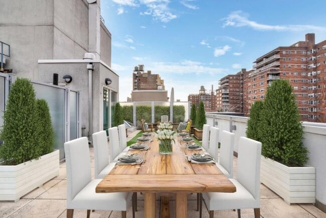 Building Photo - 2 bedroom in New York NY 10001