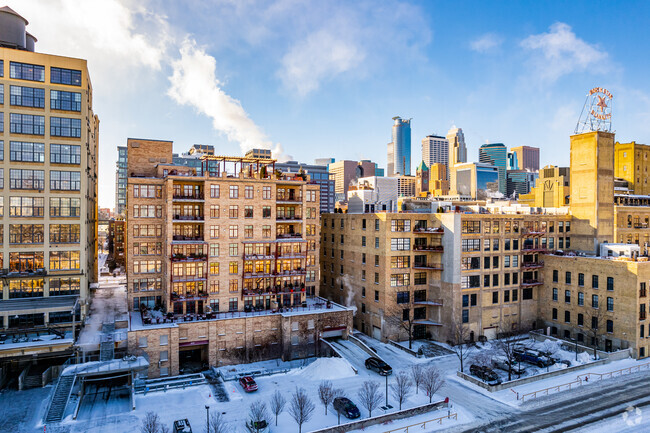 Building Photo - Stone Arch Lofts