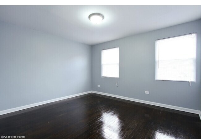 Foto del edificio - 6225 S Indiana Ave