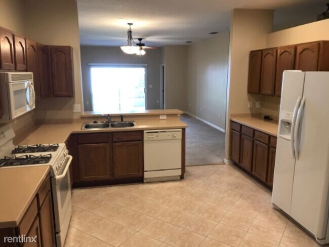 Foto del edificio - 3 br, 2 bath House - 31849 Turkeyhill Dr