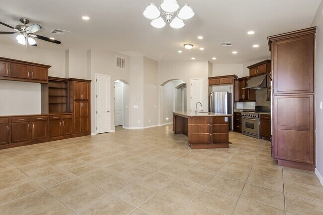 Building Photo - 4132 W Lydia Ln