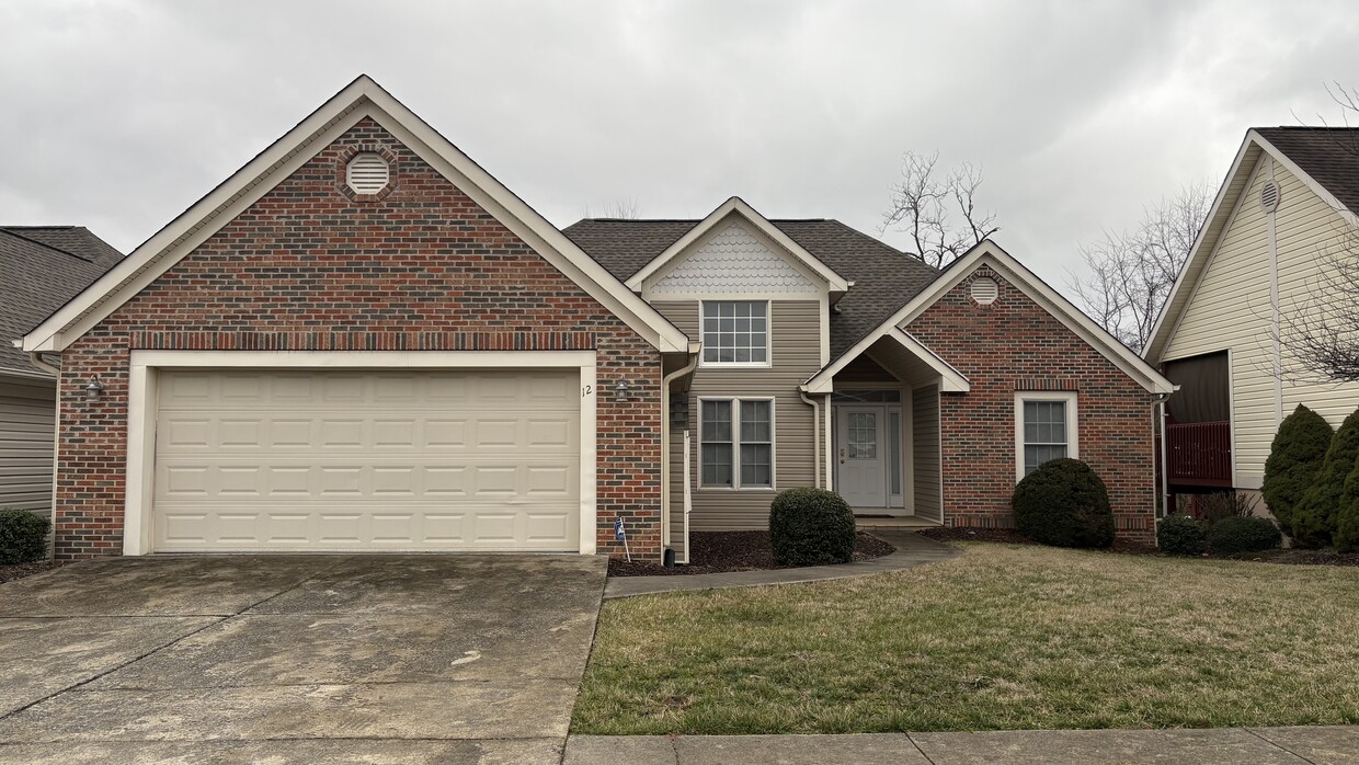 Foto principal - 12 Willow Tree Ct