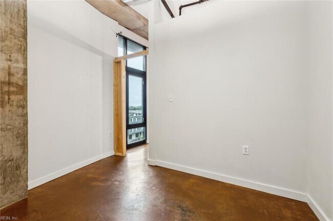 Foto del edificio - 412 St Pauls Blvd