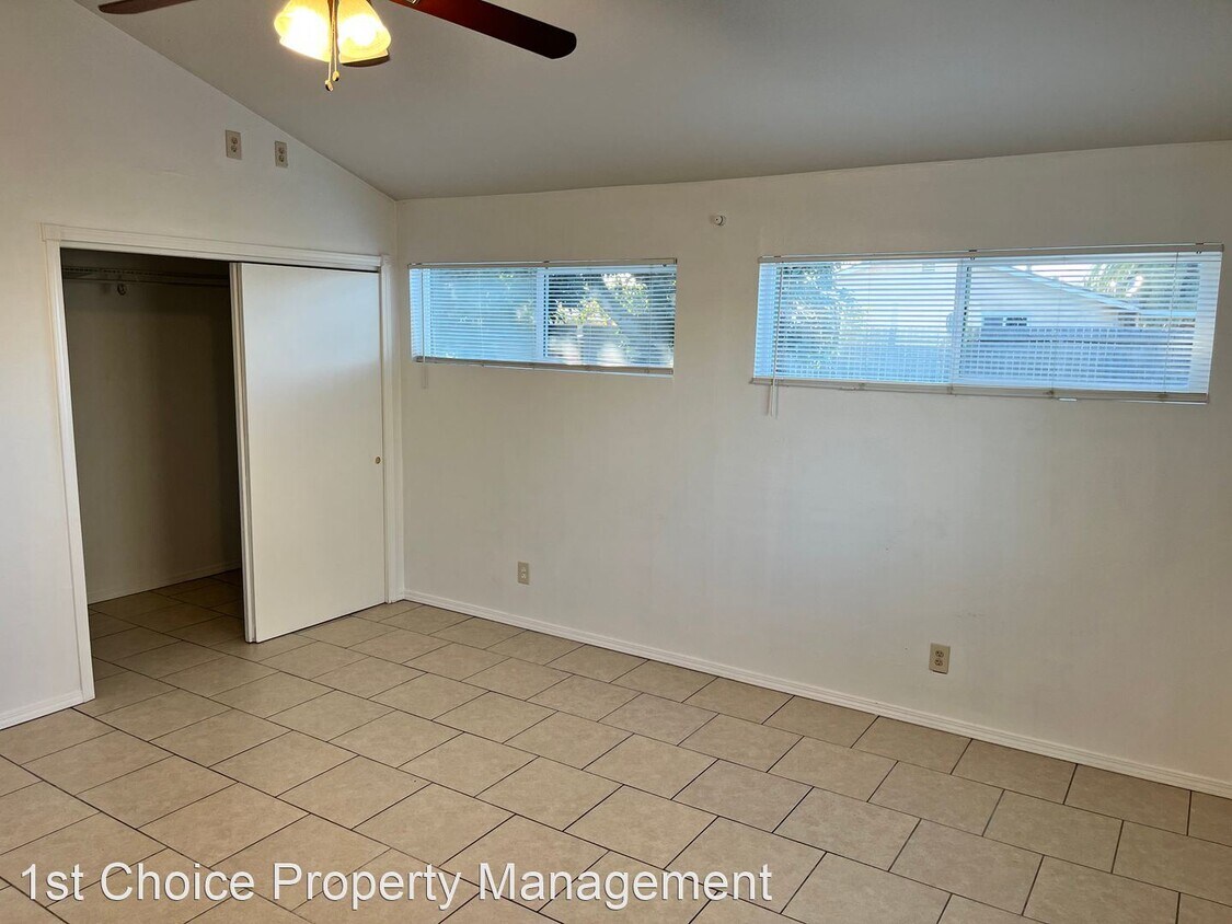 Building Photo - 1 br, 1 bath House - 323 Tognazzini Ave. #B