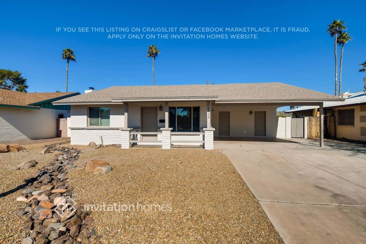 Primary Photo - 2450 E Hermosa Dr