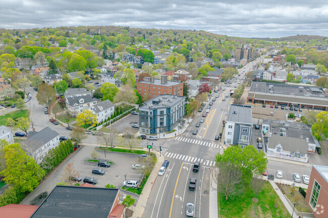Neighborhood Context - 882 Massachusetts Ave