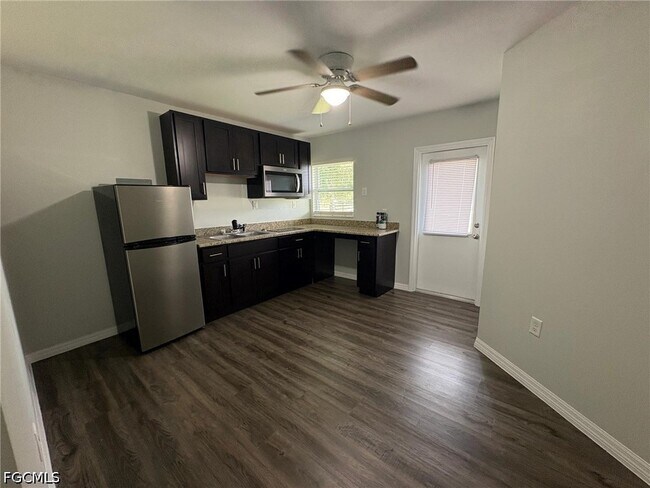 Building Photo - 5099 FL-80