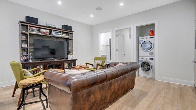 Foto del edificio - 1215 Rhode Island Ave NW