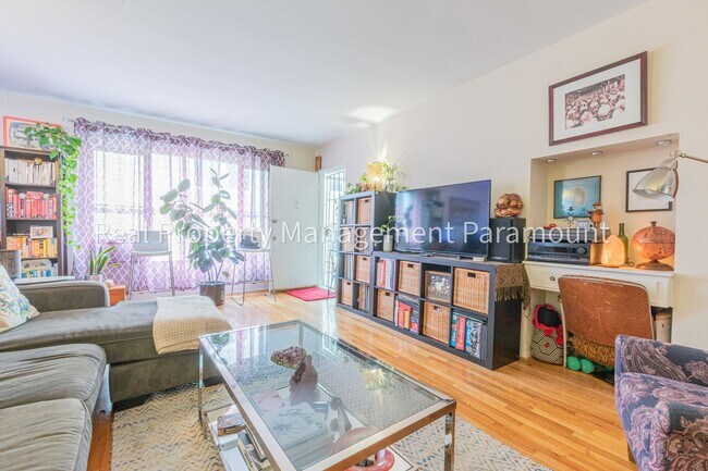 Foto del edificio - Really nice apartment close to the Grove