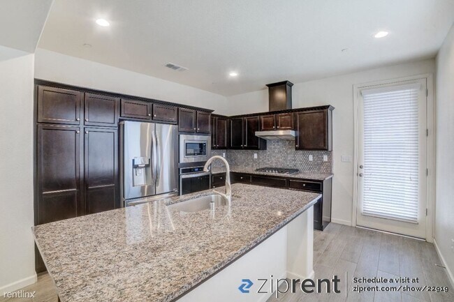 Building Photo - 3 br, 2 bath House - 4303 Strathmore Place...