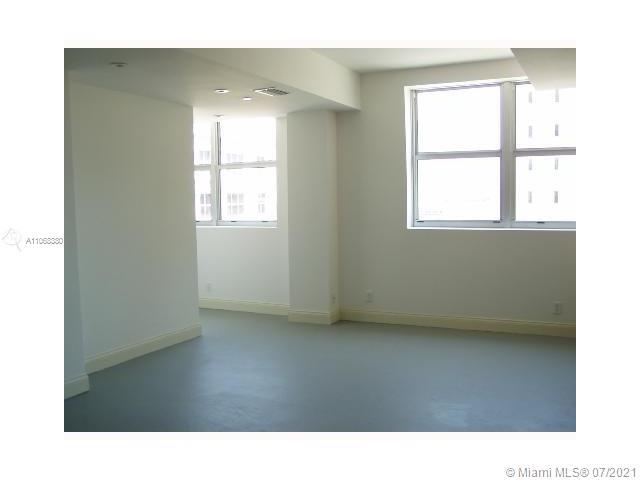 Foto del edificio - 101 W Flagler St