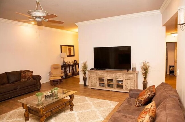 Foto del edificio - Available July 1st! 3-Bedroom, 2-Bathroom ...