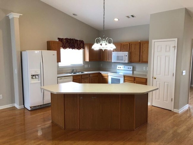 Building Photo - Hendersonville- Winston Hills Villa