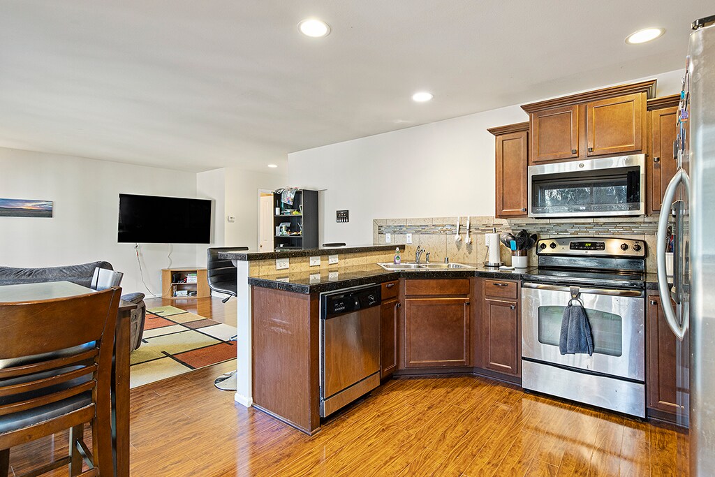 Primary Photo - 12801 80th Avenue Ct E