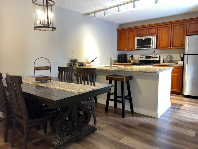 Building Photo - 239 Charter Way