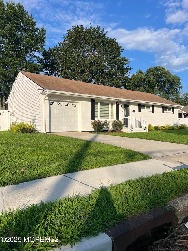 Building Photo - 709 Coral Way
