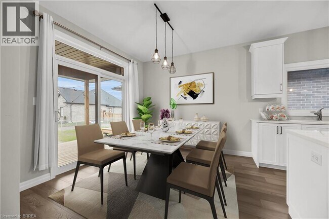 Building Photo - 247 Charles St