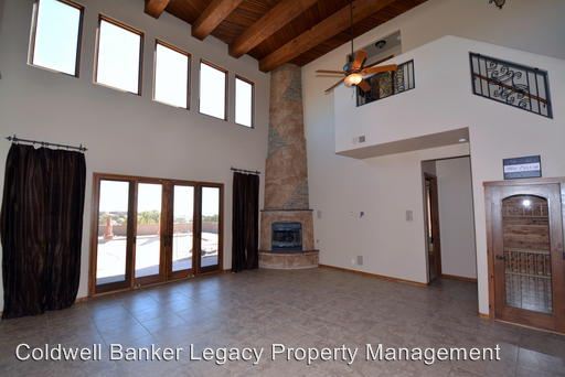 Building Photo - 6019 Rooster Point Rd NE