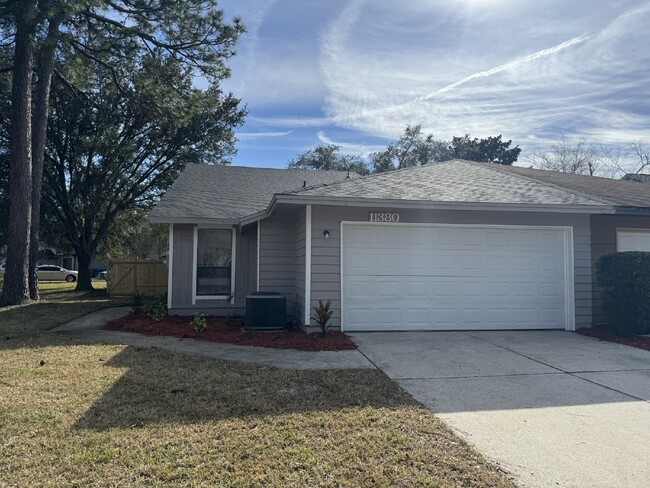 Foto del edificio - Fort Caroline Lakes