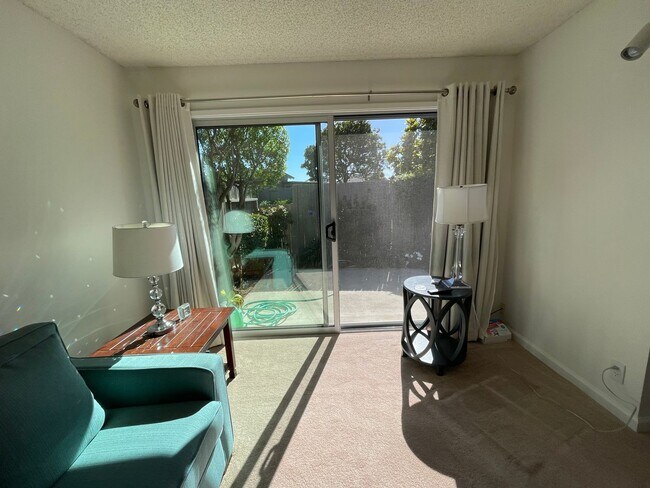 Foto del edificio - Rio Del Mar Condo - 2bed/2bath + den
