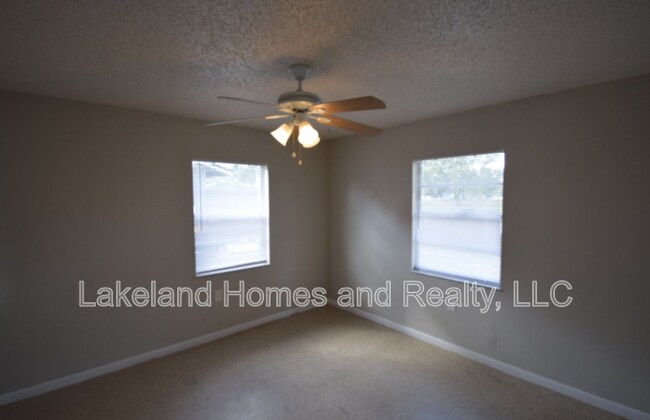 Foto del edificio - 115 Leelon Rd