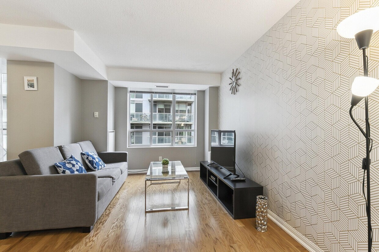 Photo principale - 136 Simcoe St
