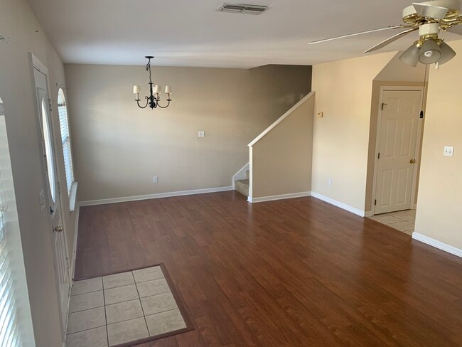 Building Photo - 188 Williamsburg Ave