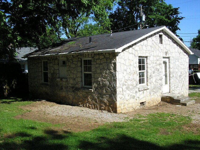 Foto del edificio - 910 Avery Ct