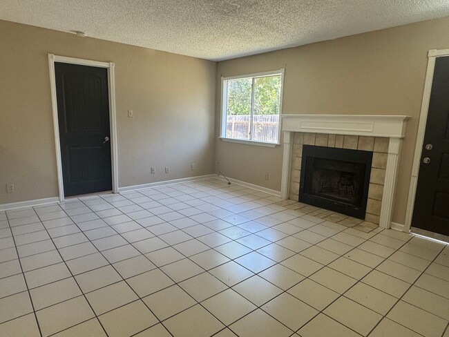 Building Photo - 11606 Castle Rock Ct