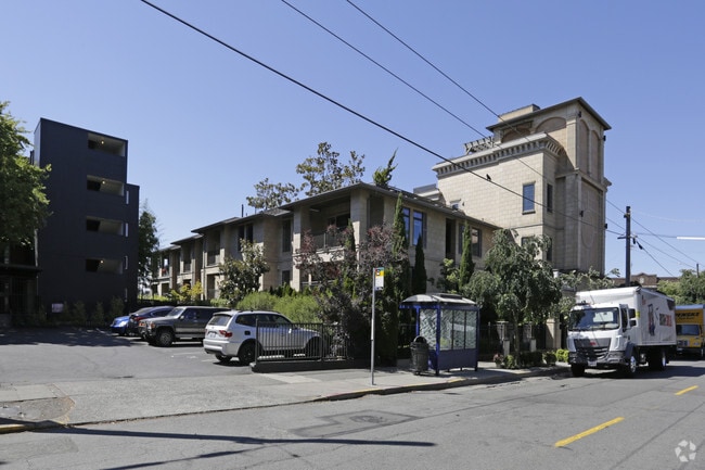 Bellagio On Capitol Hill