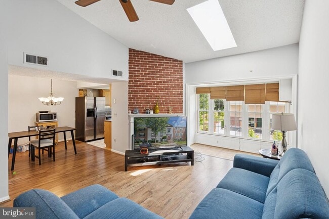 Building Photo - 9370 Caspian Way