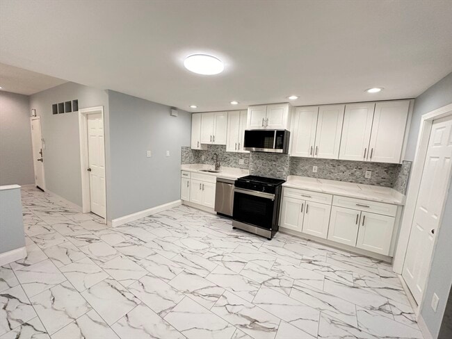 Foto del edificio - 218 Princeton St