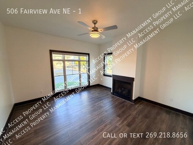 Building Photo - 506 Fairview Ave NE