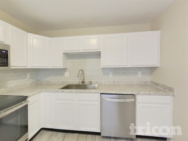 Foto del edificio - 5839 Emmert Way