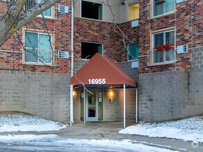 Building Photo - 16955 Toronto Ave SE