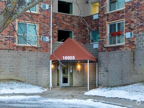 Building Photo - 16955 Toronto Ave SE