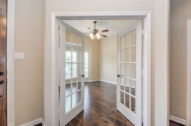 Foto del edificio - 25311 Shaded Springs Ln