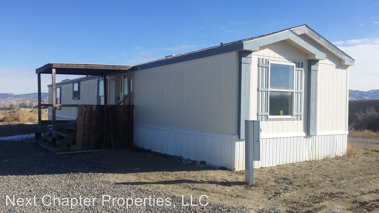 Primary Photo - 3 br, 2 bath House - 60363 Falcon Road