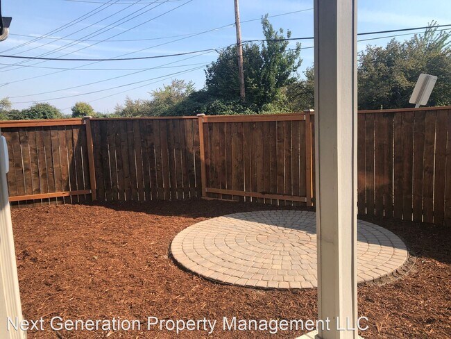 Foto del edificio - 3 br, 2.5 bath House - 2604 Ross Lane