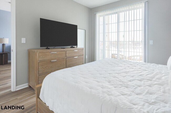 Foto del edificio - 100 River Park Dr